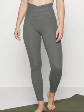 Athleta Salutation Stash Wrap Tight Leggings in Grey